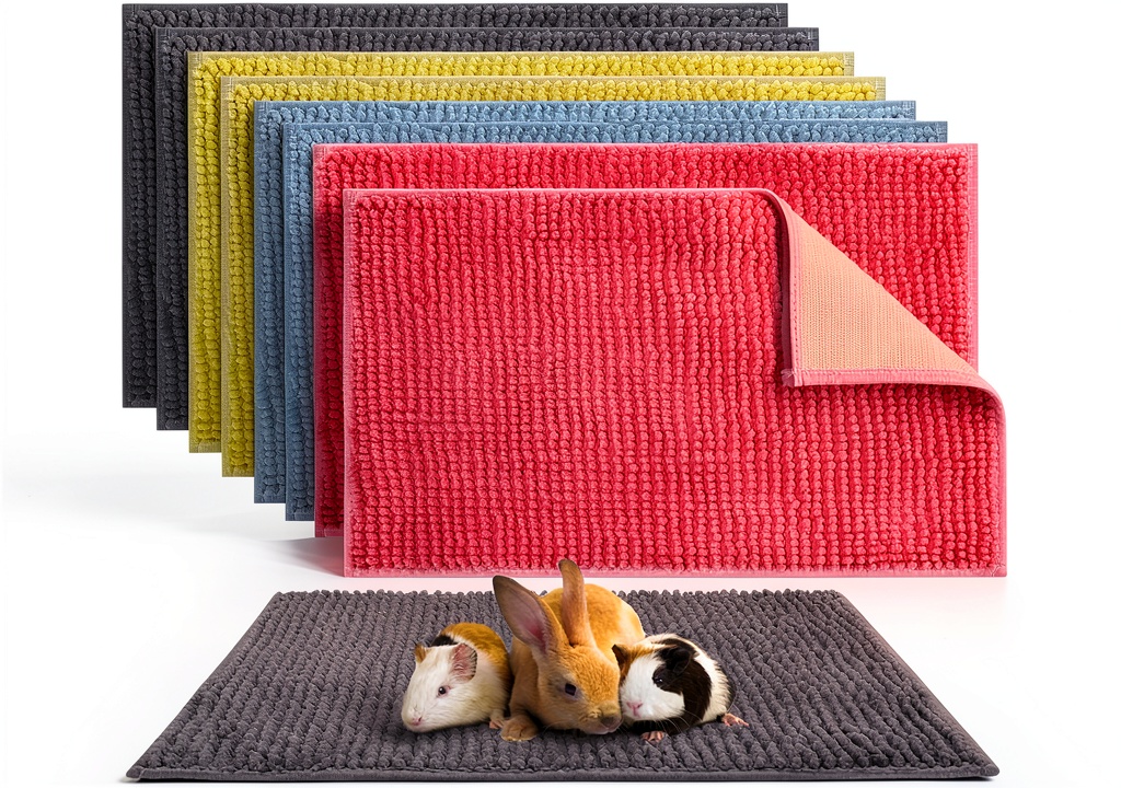 Installing Barydat Guinea Pig Mats 16x12 Gray Green Pink on a wooden desk